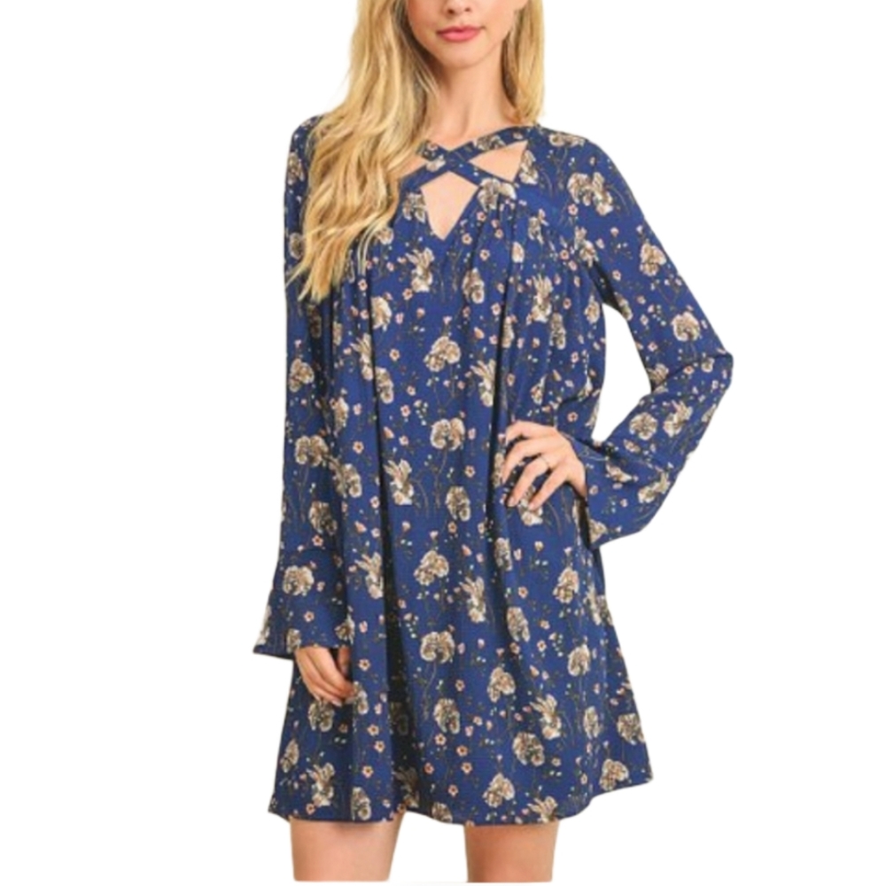 Doe & Rae Crisscross -Cutout boho Shift Dress